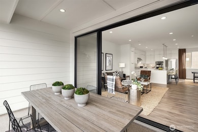 10819 (HS 102) 120th Ln NE unit D, Kirkland, WA 98033 - photo 3