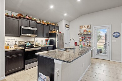 9221 Red Cliff Ave, Odessa, TX 79765 - photo 3