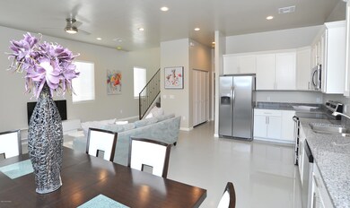 Kitchen/Dining