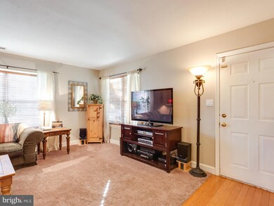 21741 Calamary Cir, Sterling, VA 20164 - photo 6