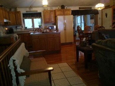 39 Camile Rd, Webster, MA 01570 - photo 6