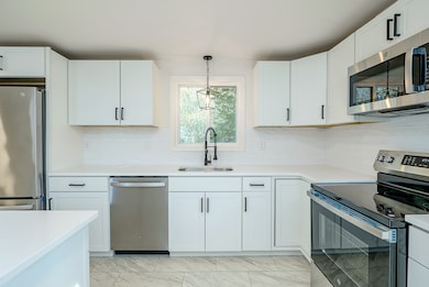 140 Woodward St, Danielson, CT 06239 - photo 5