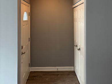 210 N Waterford Dr unit 210, Schaumburg, IL 60194 - photo 5