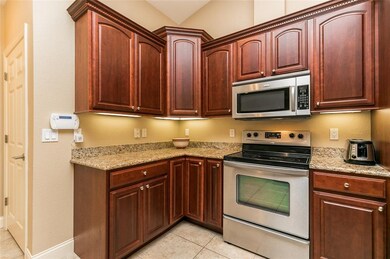 STAINLESS STEEL APPLIANCES, KITCHEN PANTRY CLOSET