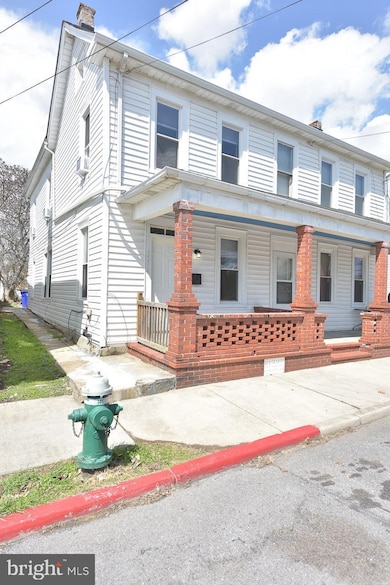 1037 1/2 Spruce St, Hagerstown, MD 21740 - photo 5