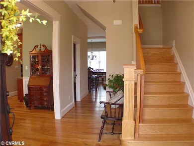 Foyer - 10' ceilings on first floor