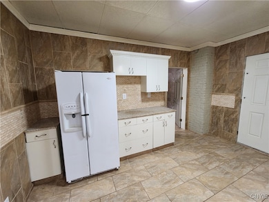 110 Lacy Place unit 12, Syracuse, NY 13208 - photo 7