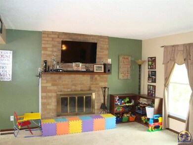3608 SW Woodvalley Place, Topeka, KS 66614 - photo 2