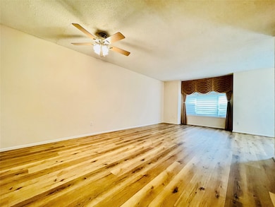 1251 Country Place Dr, Houston, TX 77079 - photo 4