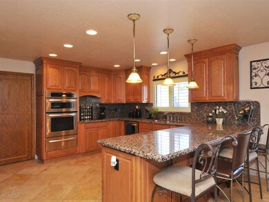 009_Kitchen
