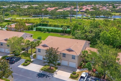 6335 Bay Cedar Ln, Bradenton, FL 34203 - photo 2