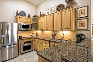 007_New Appliances, CabinetsGranite