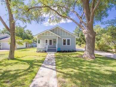 1015 Bismark St, Seguin, TX 78155 - photo 2