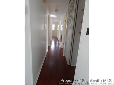 675 Edgehill Rd, Fayetteville, NC 28314 - photo 7