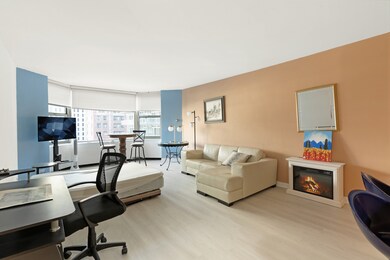535 N Michigan Ave unit 1710, Chicago, IL 60611 - photo 2