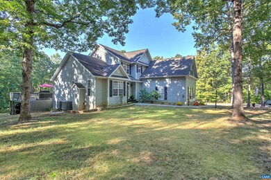 Tranquility found! Peaceful wooded views on partia