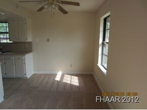 107 E Hogan Dr, Copperas Cove, TX 76522 - photo 3