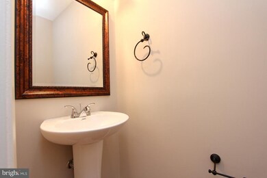 114 Autumn Hill Way, Gaithersburg, MD 20877 - photo 3