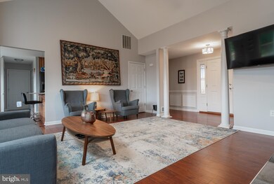 1165 Marthas Ct E, Knoxville, MD 21758 - photo 4