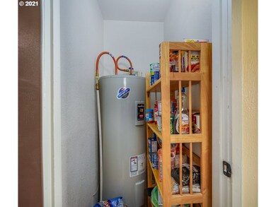 712 SW 29th St, Pendleton, OR 97801 - photo 6