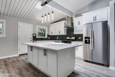 Dining/Kitchen