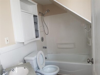 50 Walnut St, Claremont, NH 03743 - photo 6