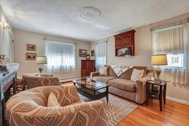 62 Richardson St, Winchester, MA 01890 - photo 7