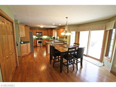 9582 Amberwood Ct, Broadview Heights, OH 44147 - photo 5