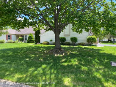 7211 Creekside Dr, Lansing, MI 48917 - photo 4