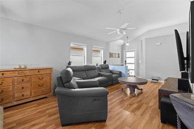 2793 Oakleigh Ln, Davie, FL 33328 - photo 6