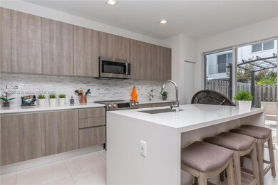 10280 NW 72nd St, Doral, FL 33178 - photo 5