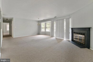121 Rainier Ct unit 8, Princeton, NJ 08540 - photo 3