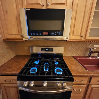 590 E 3rd St unit 2-O, Mount Vernon, NY 10553 - photo 5