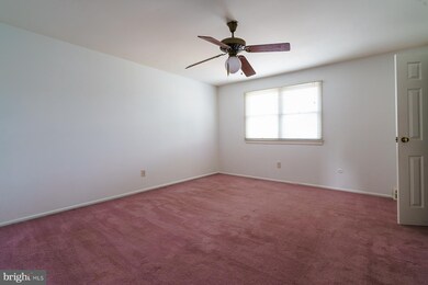 429 Colonial Dr, East Greenville, PA 18041 - photo 5