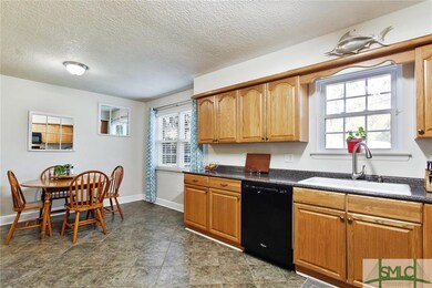 Spacious eat-in kitchen
