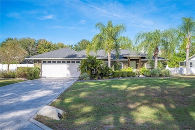 8741 Mount Royal Ln, Lakeland, FL 33809 - photo 4