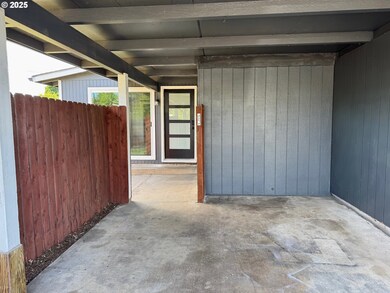 3138 Zinnia St, Eugene, OR 97404 - photo 2