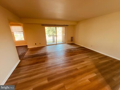 846 Quince Orchard Blvd unit 101, Gaithersburg, MD 20878 - photo 4