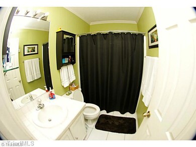 3034 Windchase Ct unit 2204, High Point, NC 27265 - photo 4