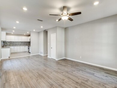 1500 N Preston St, Ennis, TX 75119 - photo 5