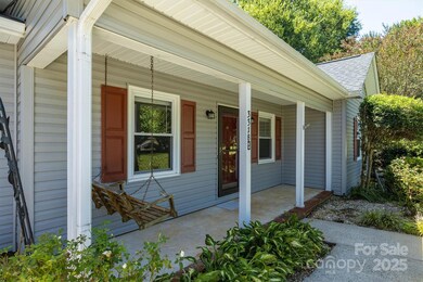 3318 Danial St, Conover, NC 28613 - photo 5