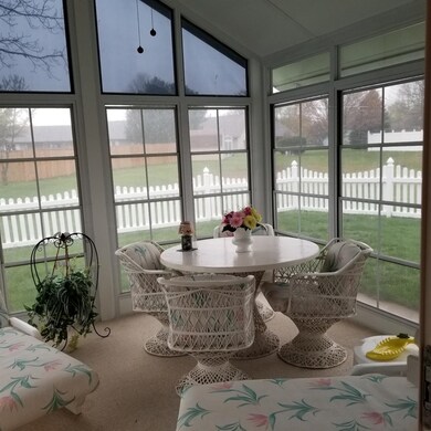 105 Fieldgate Ct, New Carlisle, IN 46552 - photo 3