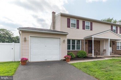 2868 Truman Dr, Hatfield, PA 19440 - photo 3