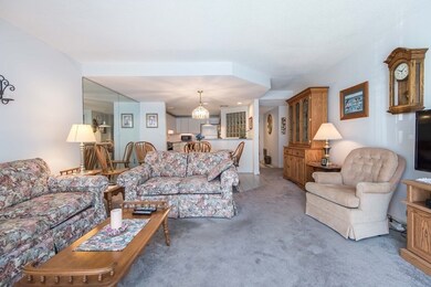 129 Place Ln, Woburn, MA 01801 - photo 4