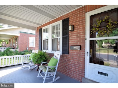 32 W Summit St, Souderton, PA 18964 - photo 2