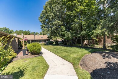 208 Uxbridge, Cherry Hill, NJ 08034 - photo 5