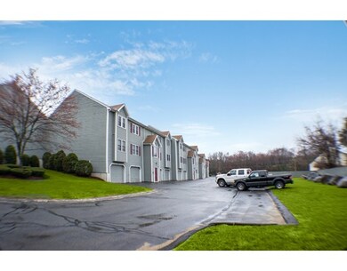 64 Tennis Plaza Rd unit 16, Dracut, MA 01826 - photo 2