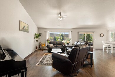 325 SE Cobblestone Ct, Cedaredge, CO 81413 - photo 5