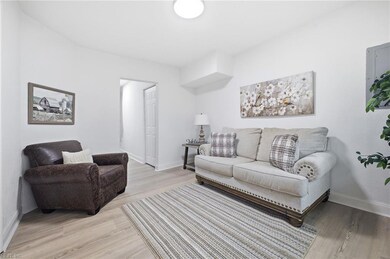 307 N 4th St, Suffolk, VA 23434 - photo 3