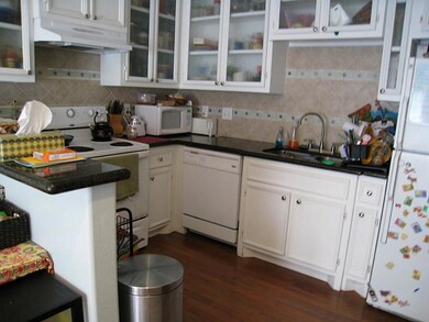 2008 Woodhead St unit A, Houston, TX 77019 - photo 6